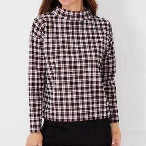 NWT Ann Taylor red black and white plaid turtleneck top Size Small